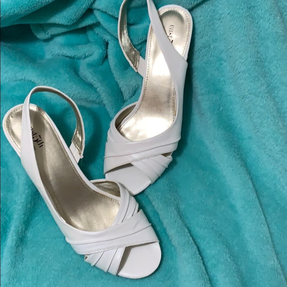 Women's white heel